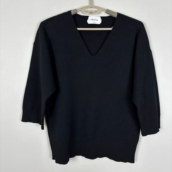 Aritzia wilfred free Black Souvenir Sweater oversized v-neck 1/Small minimalist - Picture 2 of 7